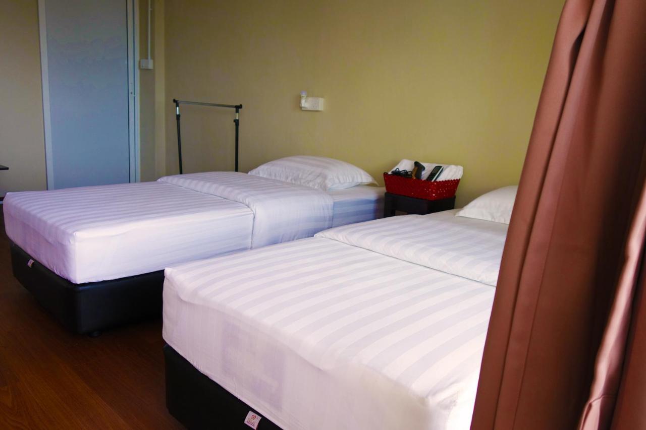 Ae Semporna Guesthouse 极潜旅店 Екстериор снимка