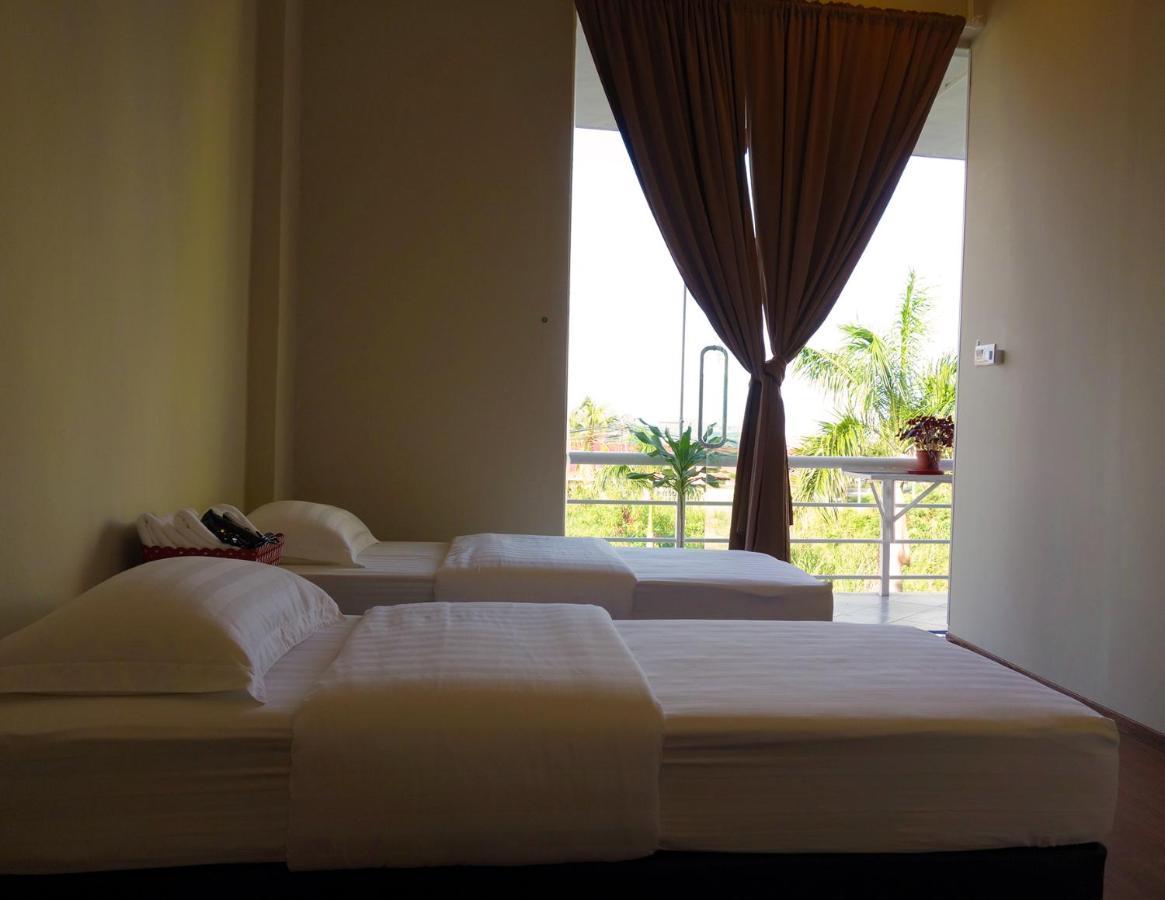 Ae Semporna Guesthouse 极潜旅店 Екстериор снимка