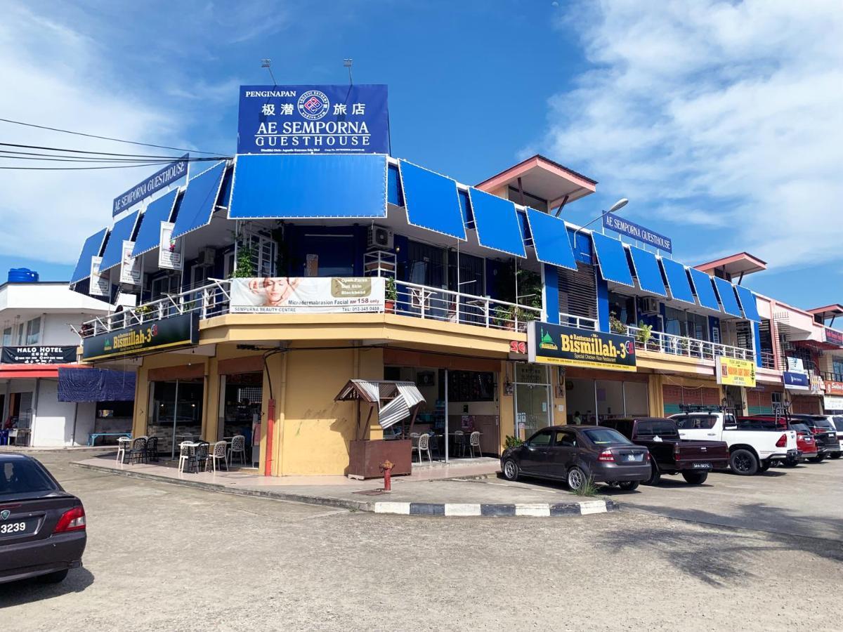 Ae Semporna Guesthouse 极潜旅店 Екстериор снимка