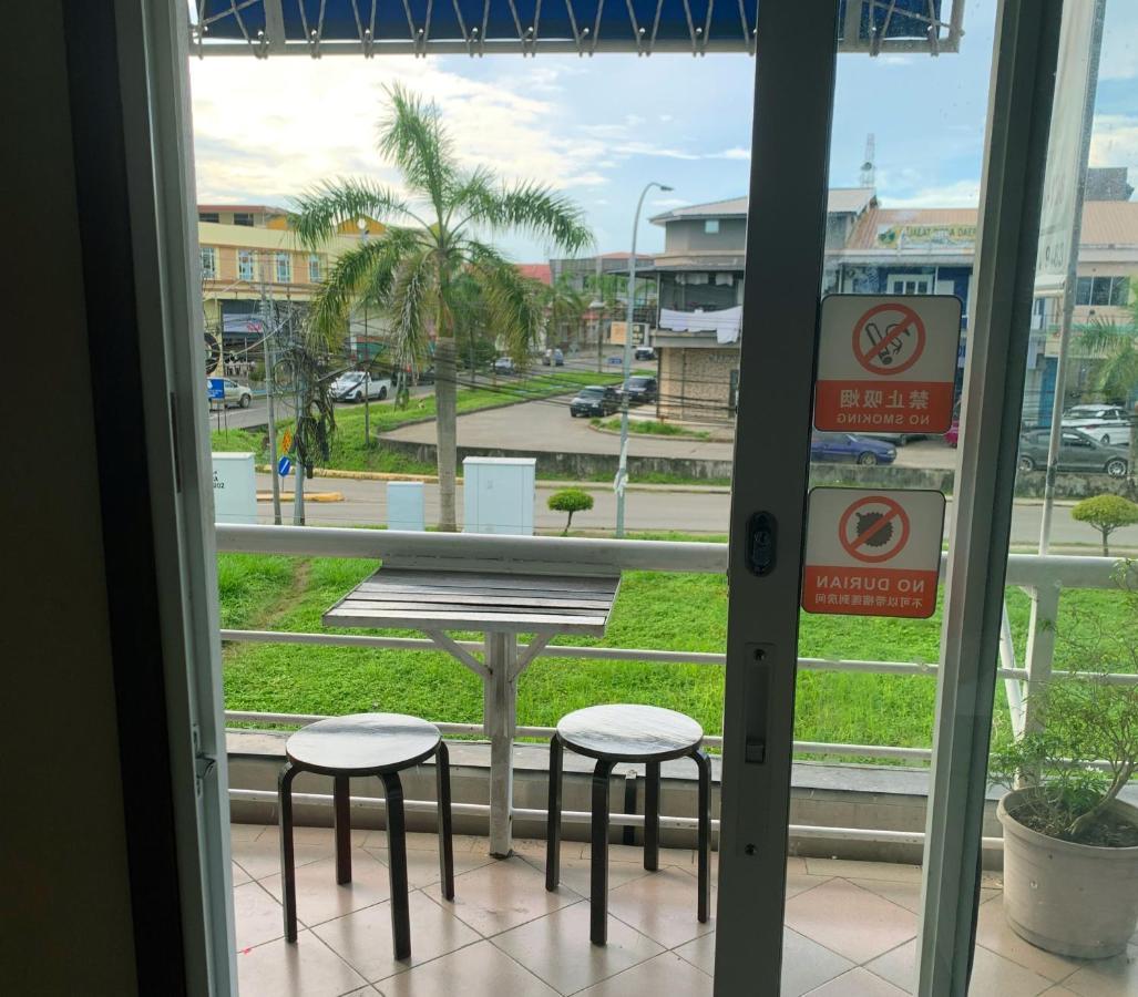 Ae Semporna Guesthouse 极潜旅店 Екстериор снимка