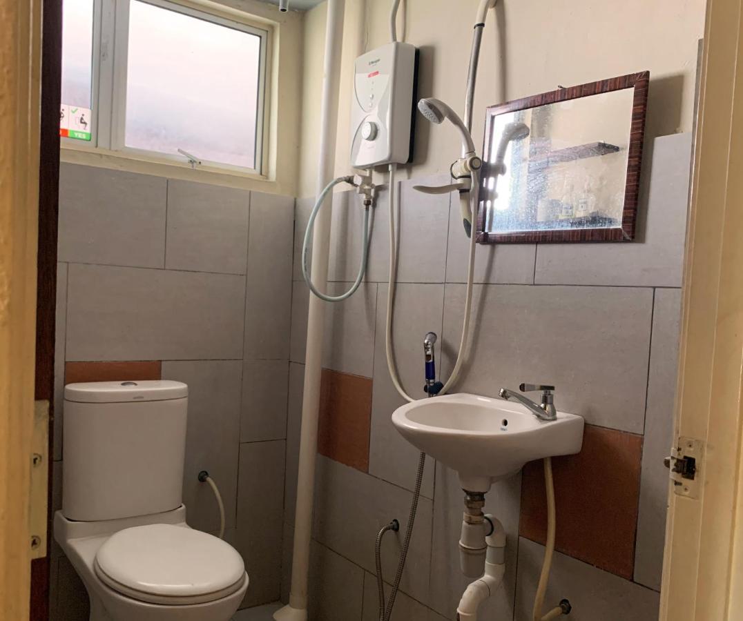 Ae Semporna Guesthouse 极潜旅店 Екстериор снимка