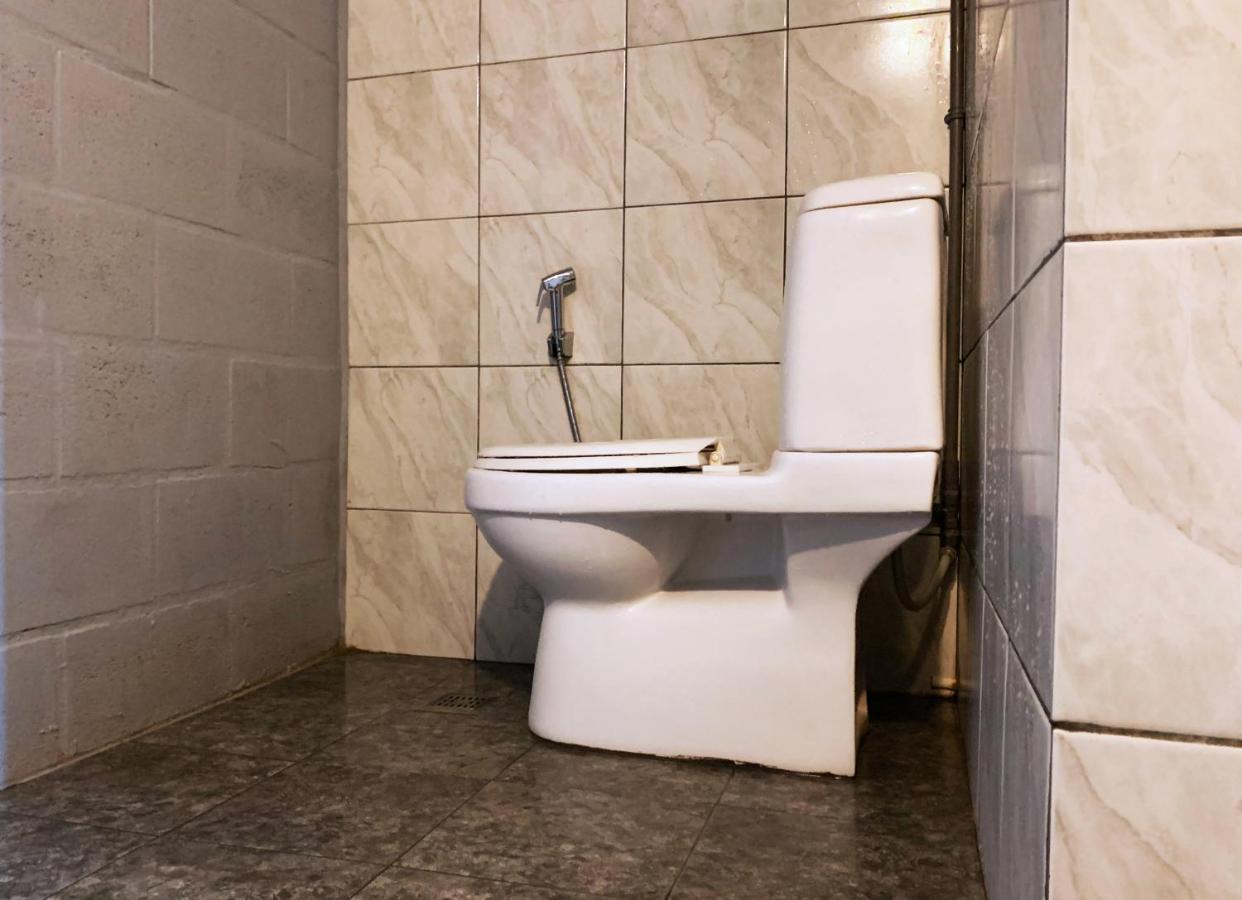 Ae Semporna Guesthouse 极潜旅店 Екстериор снимка