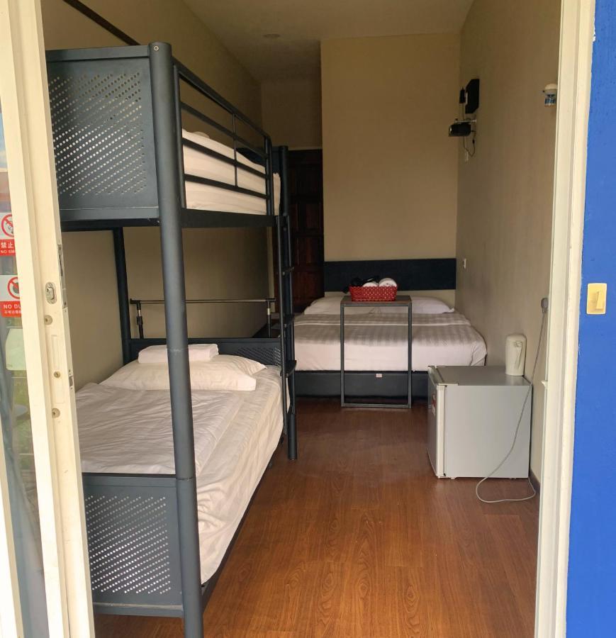 Ae Semporna Guesthouse 极潜旅店 Екстериор снимка